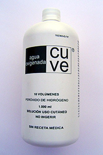 AGUA OXIGENADA CUVE 30 MG/ML SOLUCION CUTANEA Y CONCENTRADO PARA SOLUCION BUCAL  , 1 frasco de 250 m